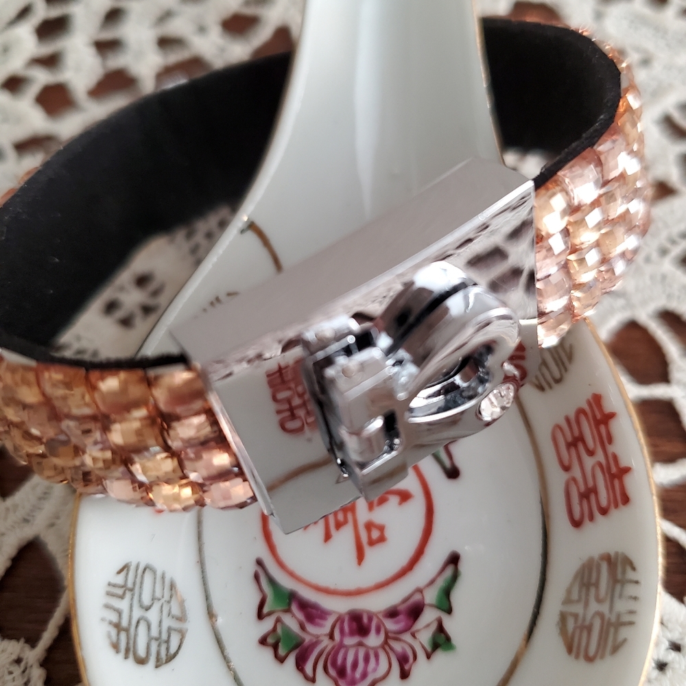 NWOT Rhinestone Bracelet - Picture 2 of 7